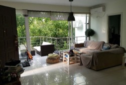 雅典南部沿海区域Vari-Varkiza复式-43971