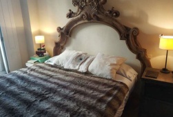 西班牙马德里老城区复古挑高公寓-MADA042