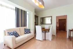 西班牙巴塞罗那国际会展中心旁精装公寓-BCNA092