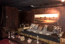 西班牙马德里市中心私人影音设备展示厅+卖场-MADC033