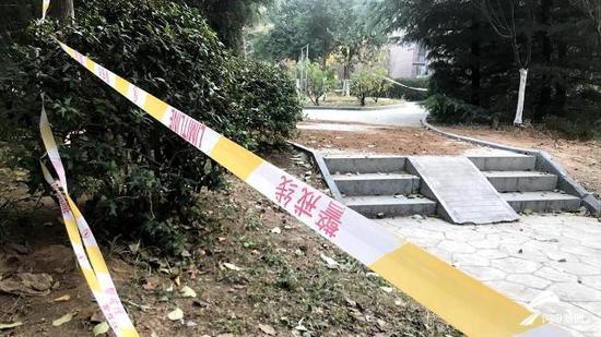 大学生捅死陪读母亲，谁来关心学生的心理健康问题？