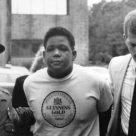 神木少女遭同龄人杀害，法律的宽容到底是保护还是纵容？