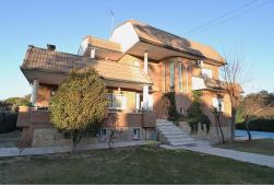 西班牙马德里西区高级独栋三层别墅（ Villaviciosa de Odón区）-YMGR-V326