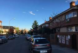 西班牙马德里学区高级社区联排花园别墅-MADV011(V3)