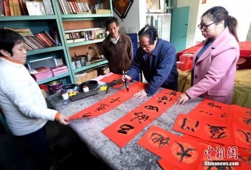 中国南北方因为过小年吵起来了，海内外华人都是怎样过“小年”的