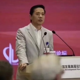 李彦宏:中国人愿意用隐私换便利，几亿网友呵呵哒!