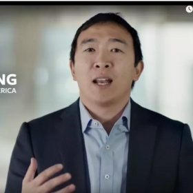 挑战特朗普?!有一种华裔的美国梦叫我要当总统！