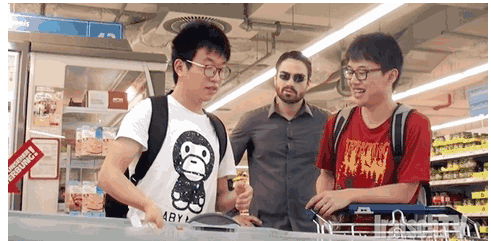 老外栽赃中国留学生偷东西遭霸气反击！谁说我们“好欺负”？