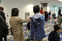 家访、送礼物、陪玩...没想到加拿大开学第一课是这样的！