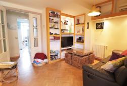 西班牙马德里西南生活区近华人区顶楼阳光公寓-YMU-V676