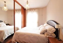 西班牙马德里西南生活区维斯塔格里宫阳光三居室-YMO-V577