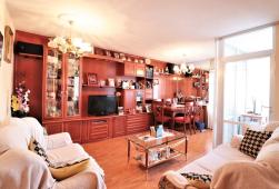 西班牙马德里南部生活区普拉多隆戈公园三居室-YMU-V774