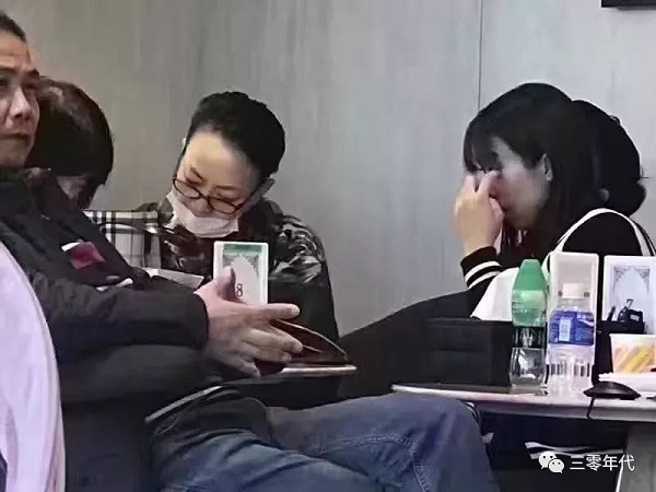 继马云之后，吴京也来香港买保险了？
