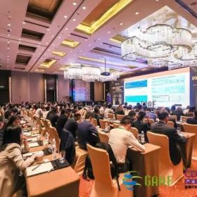 移民帮荣获“家族办公室杰出海外服务大奖”、“全球资产配置身份规划引领奖”两项大奖！