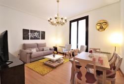 西班牙马德里中心富人区太阳门精美文艺公寓-YMP-V436