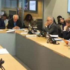 “国际突发卫生事件”≠“疫区国”，切勿造谣和恐慌