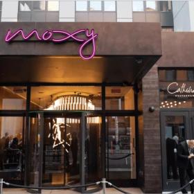 自由花园四期9月进展：随着入住率上升，酒店业务开始恢复，室内就餐即将开放！