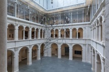 在上海有7套房的家庭，出国还需要努力读书吗？美国人的答案是...