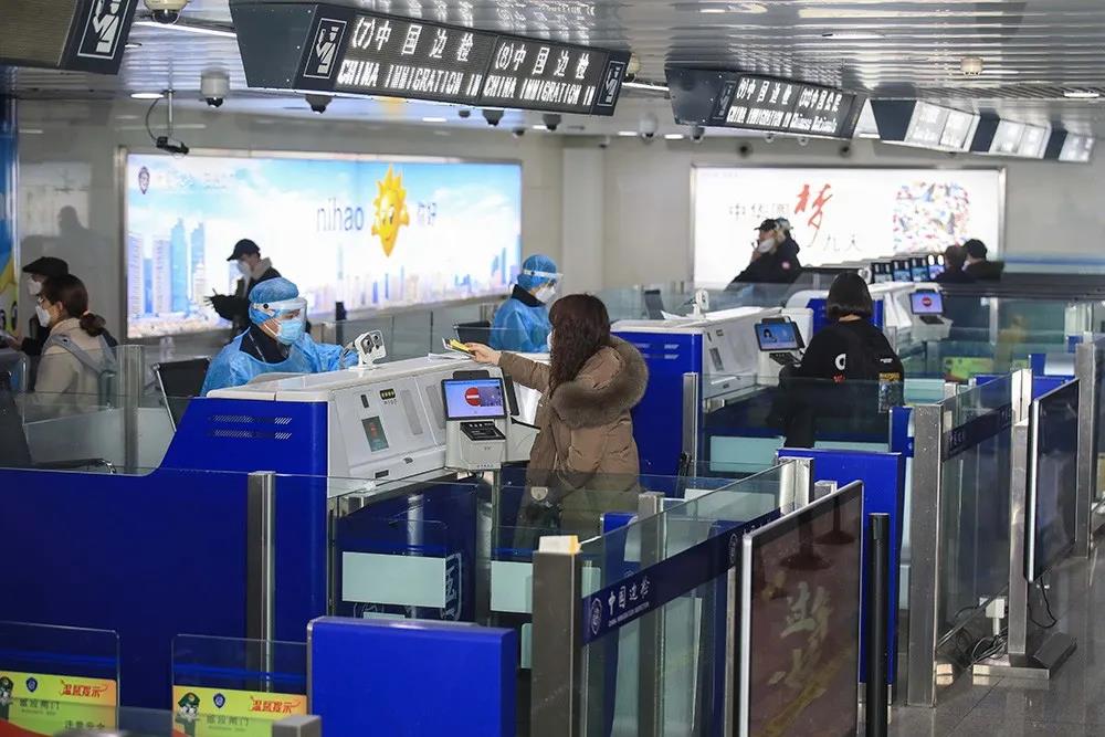 给力！国家移民管理局出台十项措施助力疫情防控服务经济民生