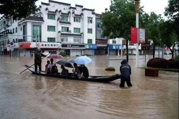 疫情、公交坠江、洪灾、地震...2020这届高考生太难了