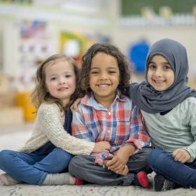 女儿在国内私立学校上学时，发生的一个心酸故事，让她决定教育移民