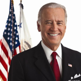 拜登政府正式叫停特朗普“取消旅行禁令”的总统令