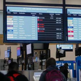 新冠超级病毒全球刷屏！以色列、日本“封国”！多国采取限制措施，中国专家研判...