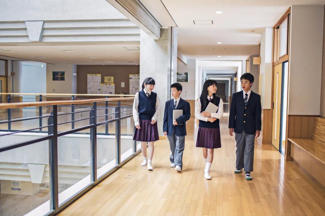 从幼儿园到大学，日本教育几乎全部免费！持经营管理签证也能享受！