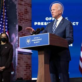 拜登签署三大移民行政令，结束川普强硬政策，重新拥抱移民！