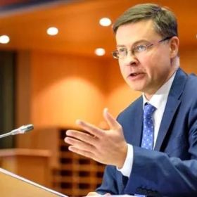 逆势而起！在全球经济寒冬下，希腊表现格外强势！办理欧盟身份正当时！