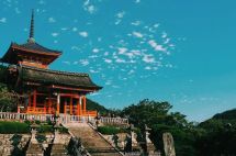 对于持有永住身份的外国人，日本的养老政策是什么样的？