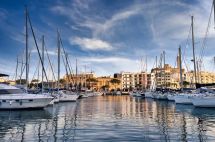 这类签证已排到10月底？一号难求！知名男星直播团队26人签证被拒