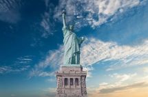 美国移民5月中国申请人获发签证数量公布，EB-5创2023财年新高！