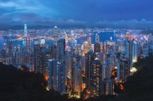 香港人才引进超额完成目标，人口显著增长，权威回应未来政策走向