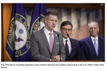 疯了？美国极端法案拟全面封杀中国留学生！